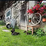 Gruppenhaus Hirzhof In Out Sommercard Vakantiehuis *