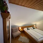 Gruppenhaus Hirzhof In Out Sommercard Vakantiehuis Auberg